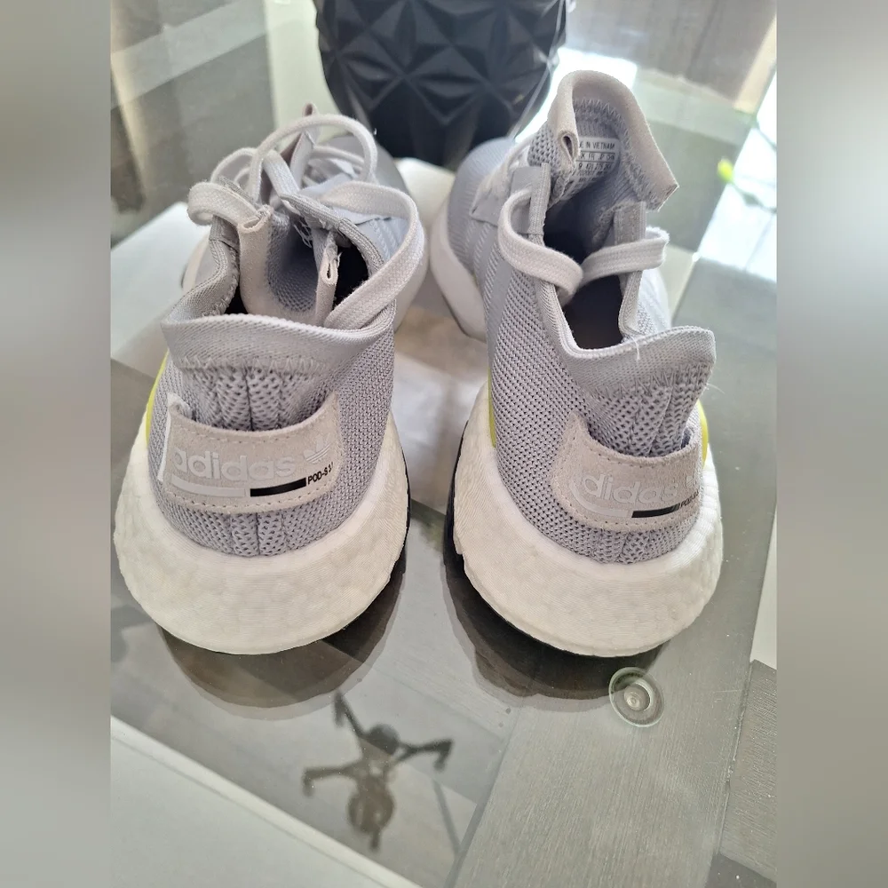 ADIDAS P.O.D.S3.1 athletic or casual stylelist sneakers!🔥 Sz9.5- *UNISEX*-🤗 - Picture 4 of 8